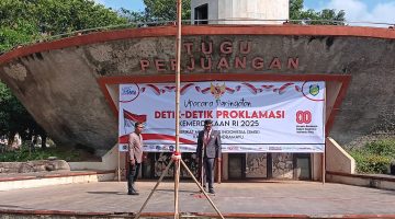 Merah Putih Berkibar di Tugu Perjuangan: SMSI Indramayu Gelar Upacara Proklamasi dan Lomba Catur Antar Media